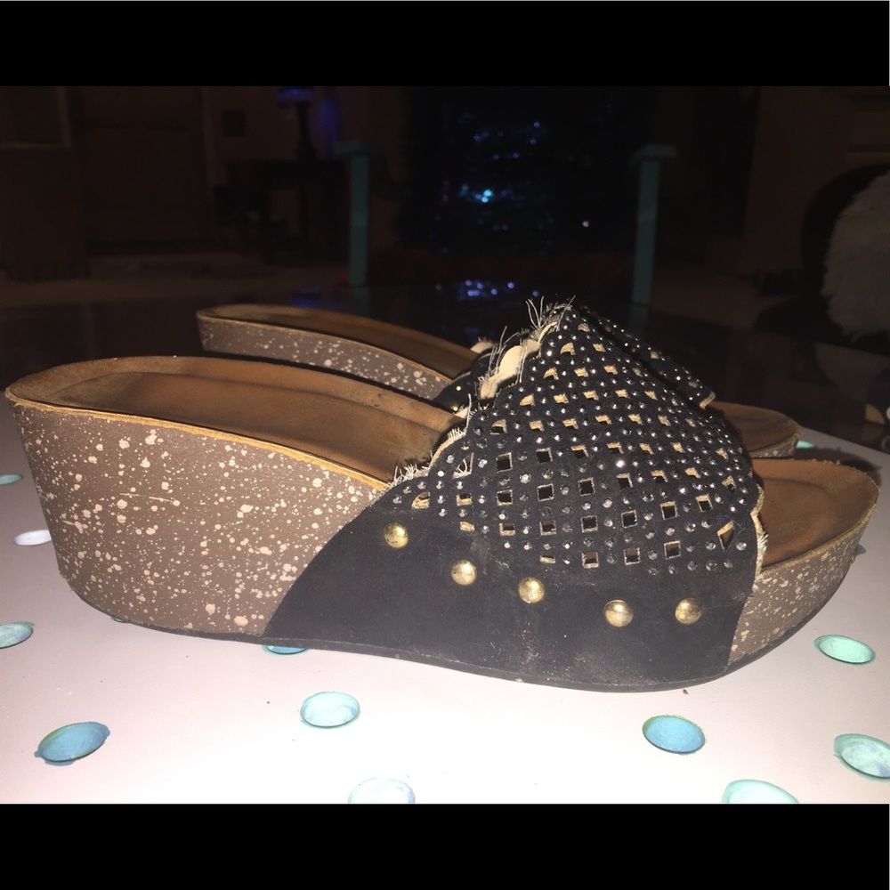 Steve Madden wedge sandals black gold bling size 7